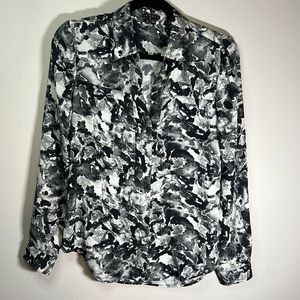 Theory black white silk marble button up blouse